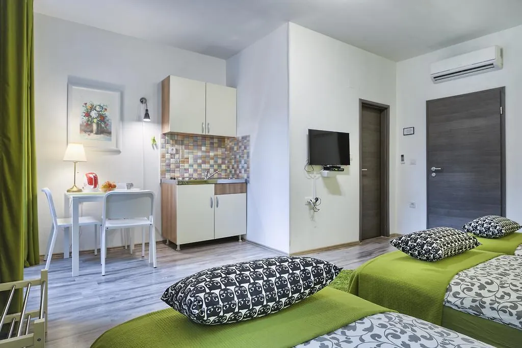 Top Center Rooms & Studio Pula