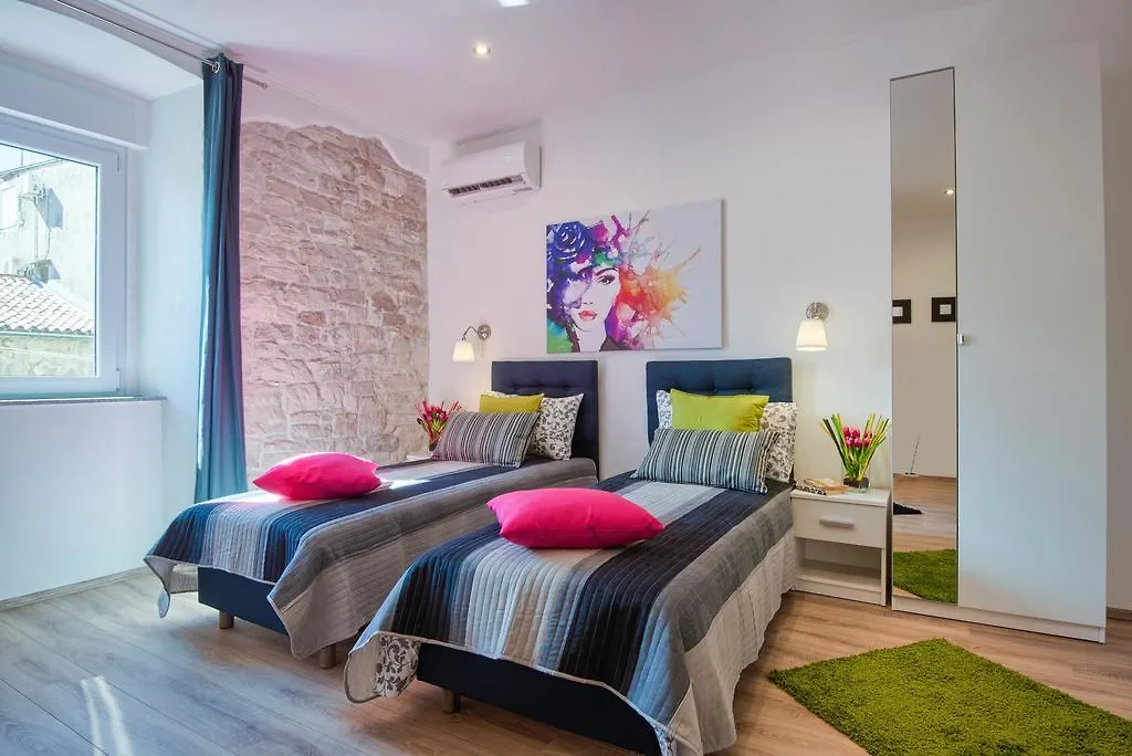 Top Center Rooms & Studio Guest house Pula