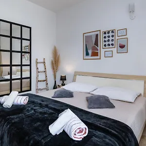 https://apartment-mima-opatija.primorje-gorskikotar.com