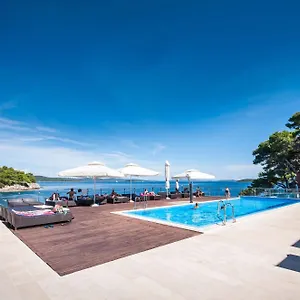 https://hotel-maxim.hotelinzadar.com